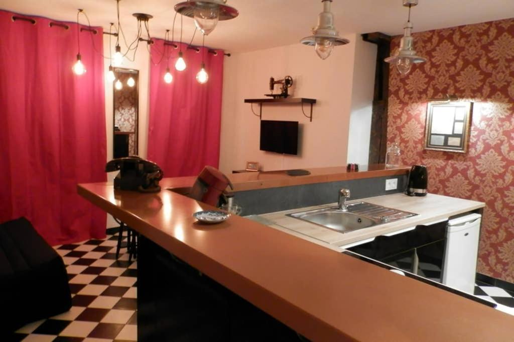 Studio Bistrot Baroque Centre Ville Historique Troyes Ngoại thất bức ảnh